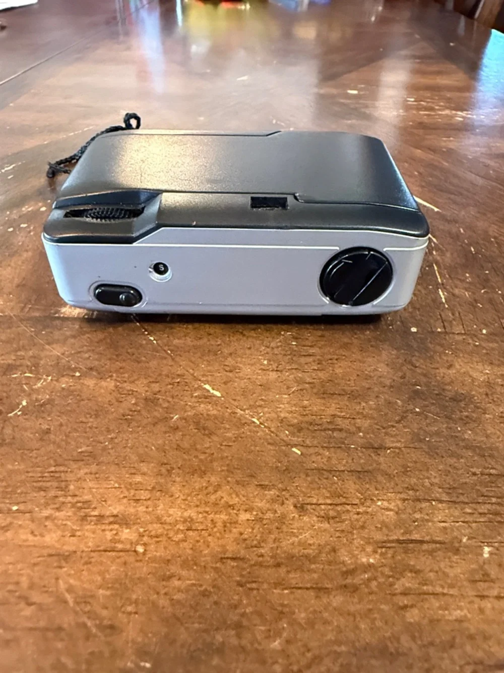 Bell & Howell focus free Point-and-Shoot 35 mm Film Camera 28 mm lens untested